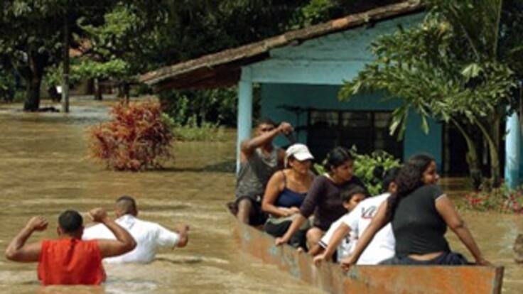 Santos advierte que faltan tres semanas para que lleguen nuevamente las lluvias