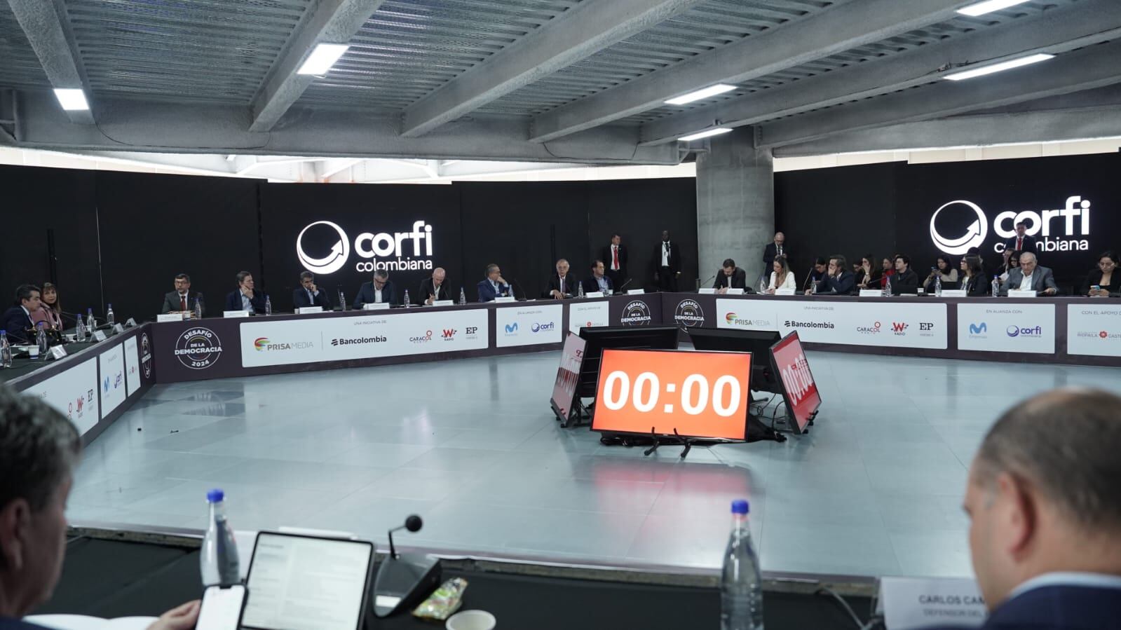 Más de treinta expertos de diferentes sectores lideraron la conversación más importante sobre democracia en lo que va del 2024. | Foto: Prisa Media