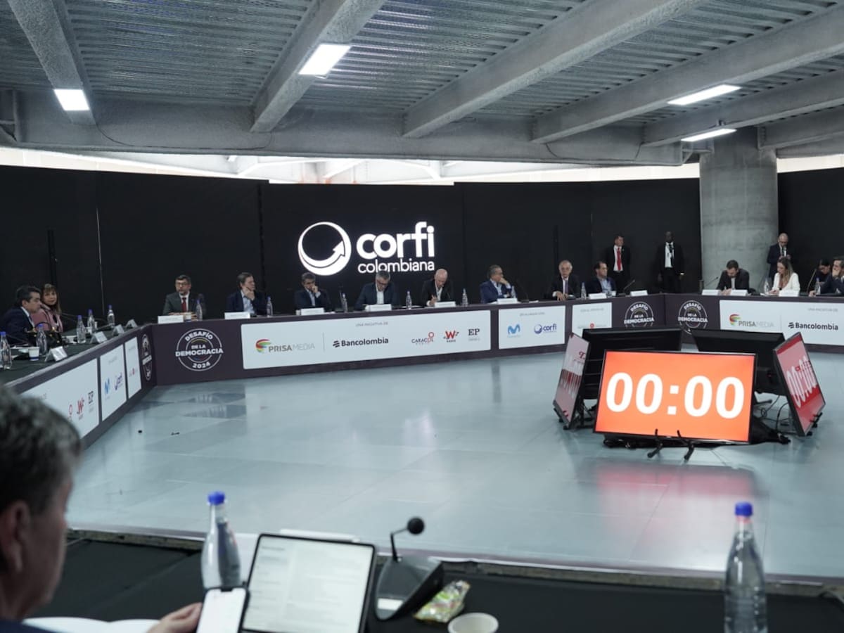 Mitigar la insatisfacción de los colombianos hacia la democracia: el gran desafío nacional