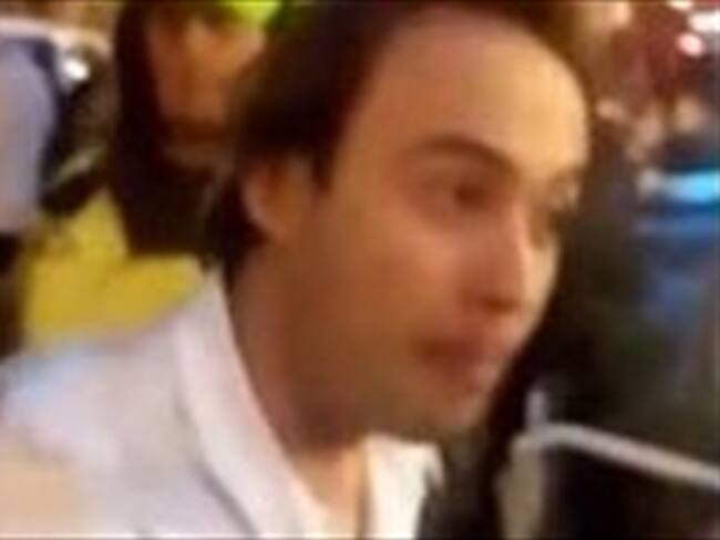 Fiscalía abre investigación a Nicolás Gaviria por agredir a policías