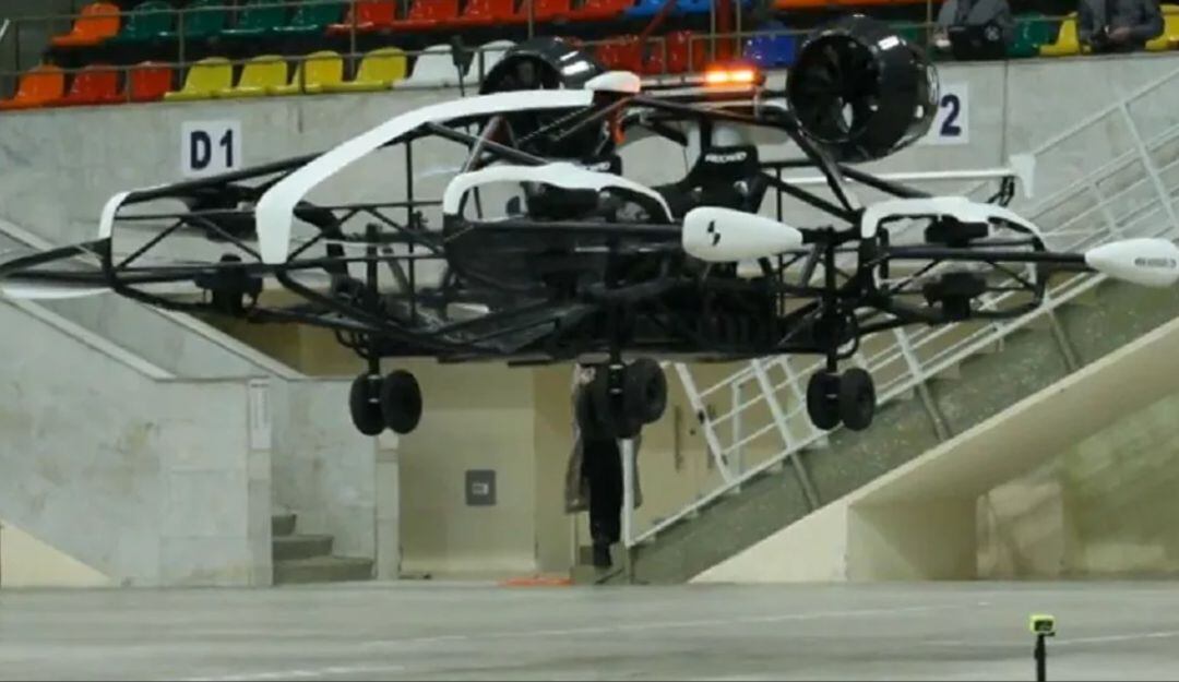 El taxi volador desarrollado por profesionales rusos es capaz de alcanzar una altura de 150 metros 