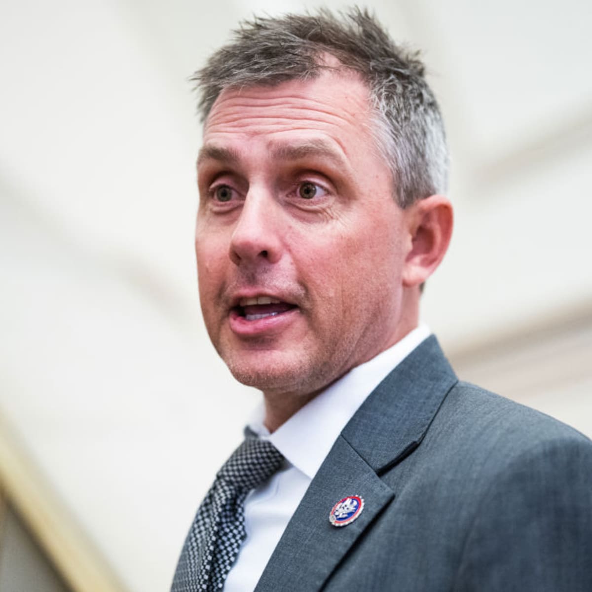 La decisión es salvaje: Kelly Armstrong por renuncia de Biden a candidatura presidencial