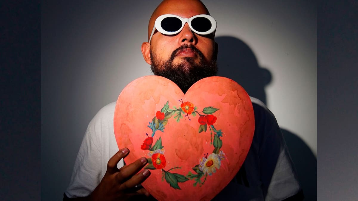 Pepe Cosme abre su ‘Caja con forma de corazón’ canciones que convierten el dolor en refugio musical