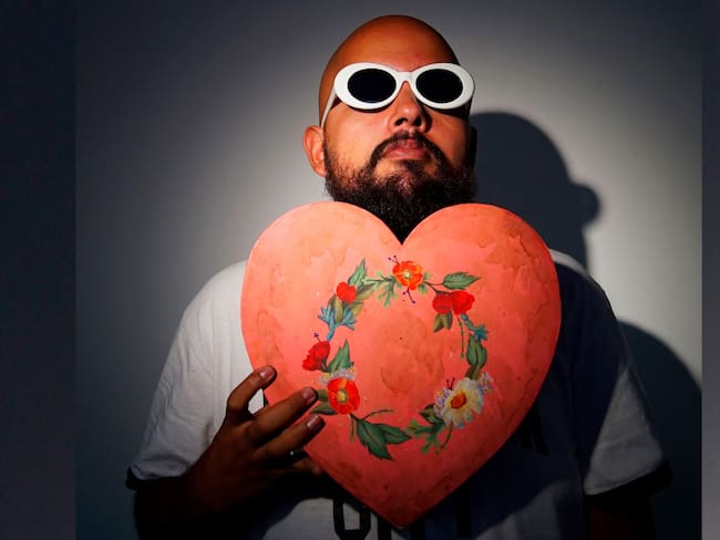 Pepe Cosme abre su ‘Caja con forma de corazón’ canciones que convierten el dolor en refugio musical