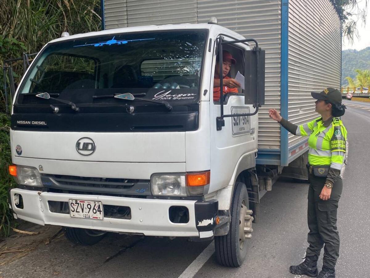 La Policía refuerza seguridad para los transportadores en el Tolima