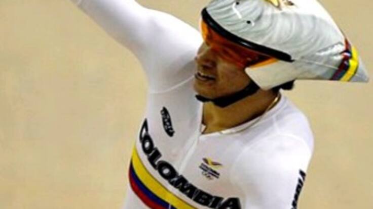 Juan Esteban Arango gana la persecución y lidera parada de ciclismo en Londres