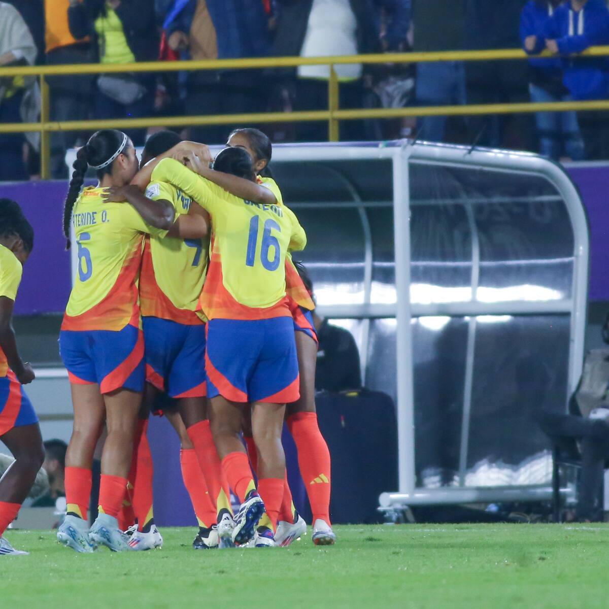 Selección Colombia Femenina Sub-20 busca su cupo a octavos del Mundial ante Camerún