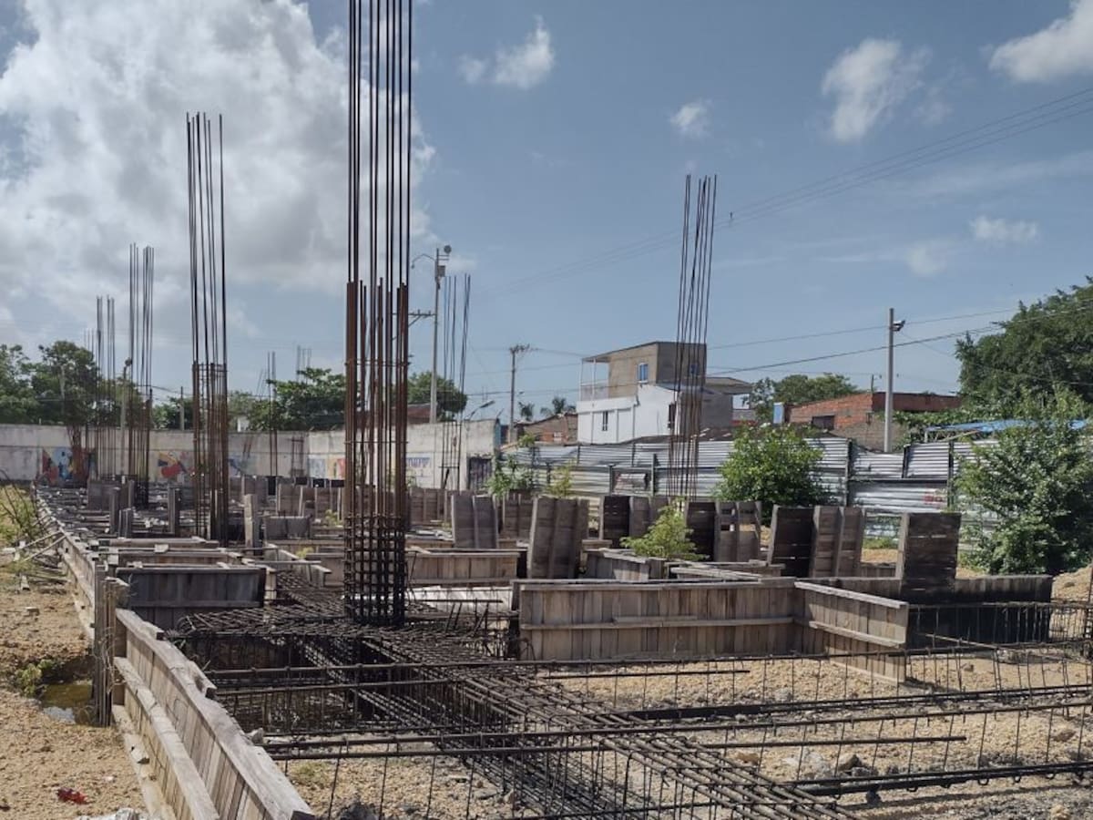 Protestas buscan inicio de obras en I.E. San Felipe Neri