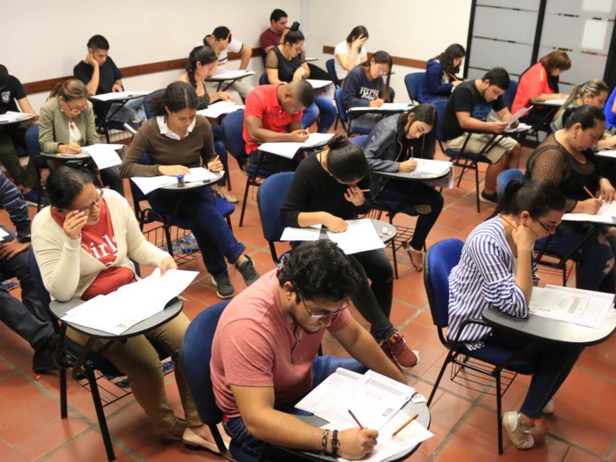 Estudiantes de Licenciatura obtienen puntajes más bajos del Icfes