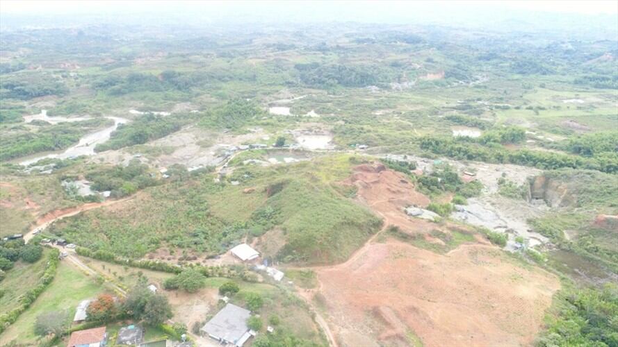 Policía, Ejército y Fiscalía lograron el desmonte total de tres minas de oro ilegal y la incautación de maquinaria utilizada en las actividades en zonas rurales de Santander de Quilichao. Foto: Policía Nacional