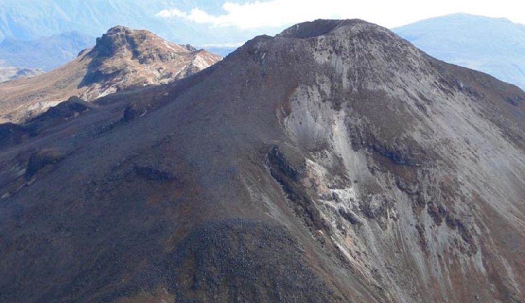 Se solicitó a 21 municipios que hacen parte del área de influencia del volcán a estar preparados ante posibles emergencias.