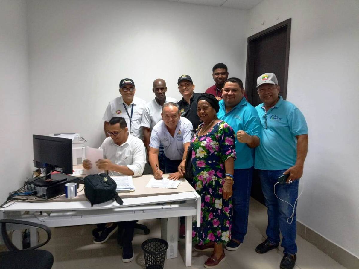 Sindicatos de la Gobernación de Bolívar radicaron pliego de solicitudes