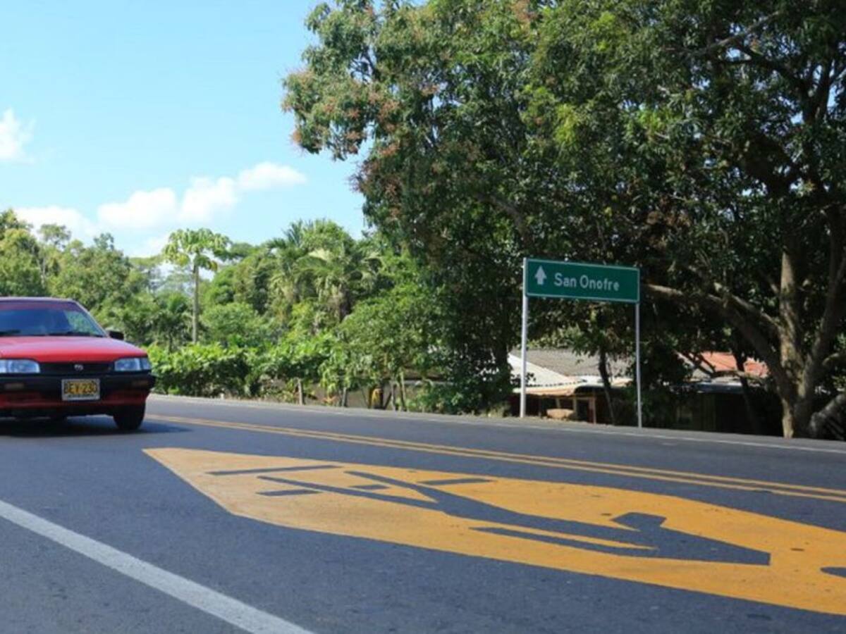 Duque entrega en San Onofre obra vial de la concesión Antioquia-Bolívar