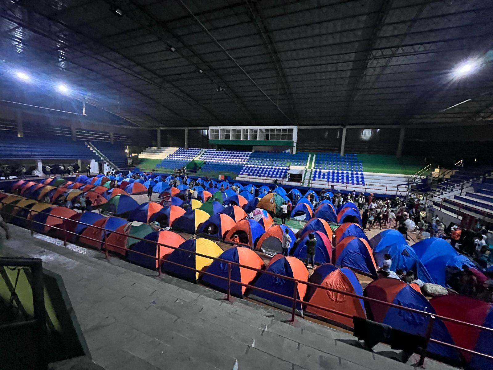 Familias trasladadas al coliseo Argelino Durán en Ocaña / Foto: Secretaría Gobierno Ocaña
