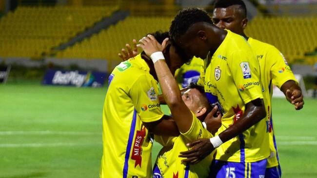 En el Morón, derrotaron 2-1 a los Leones FC