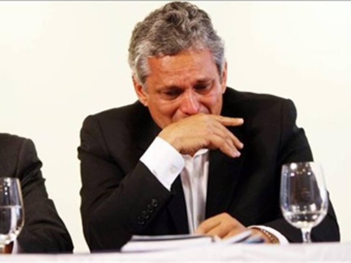 Reinaldo Rueda llora y le dice adiós a la selección de Honduras