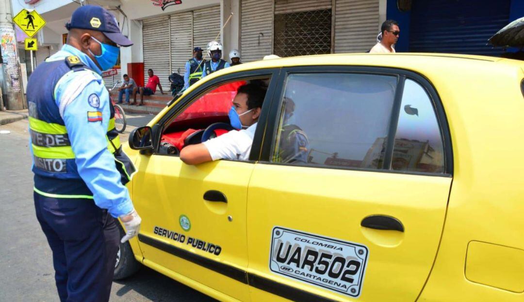 El horario es entre las 6:00 a.m. y las 6:00 a.m. del día siguiente, de lunes a viernes