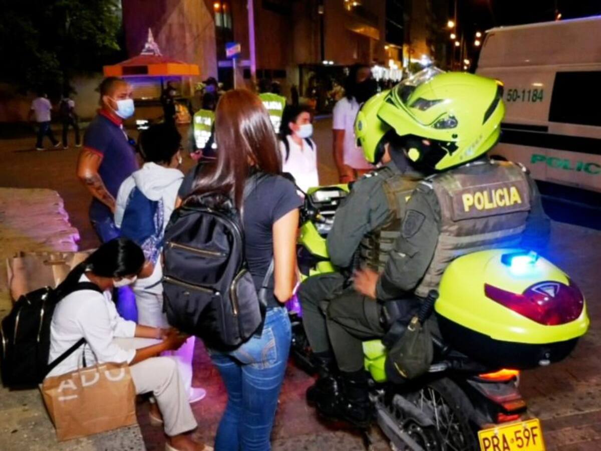 Cartagena mantiene actual toque de queda y pico y cédula