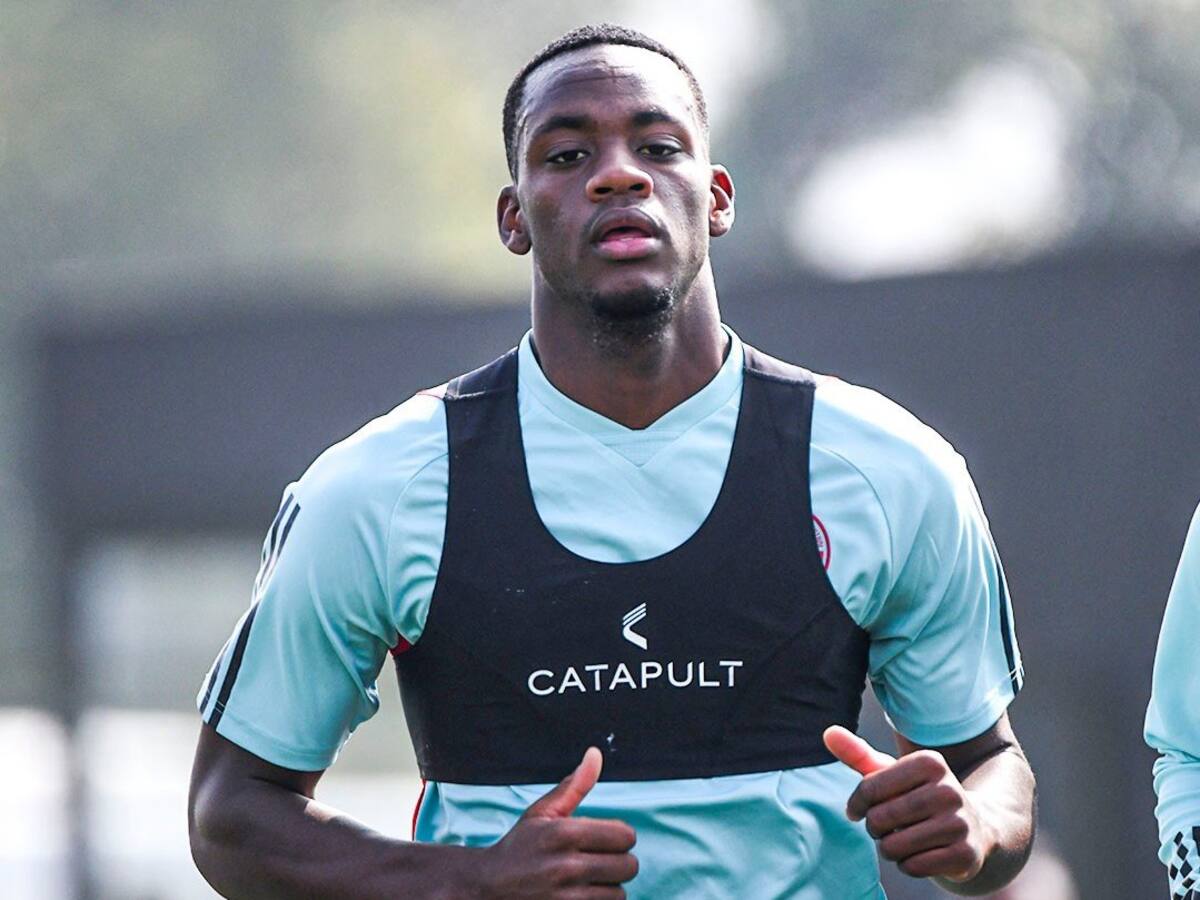 Aston Villa le arrebató a Jhon Jader Durán a dos grandes de la Premier League