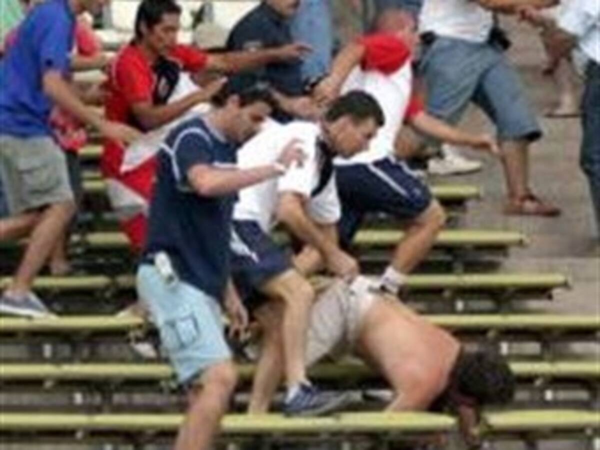 Procesan a cuatro hinchas por muerte de un aficionado en Perú