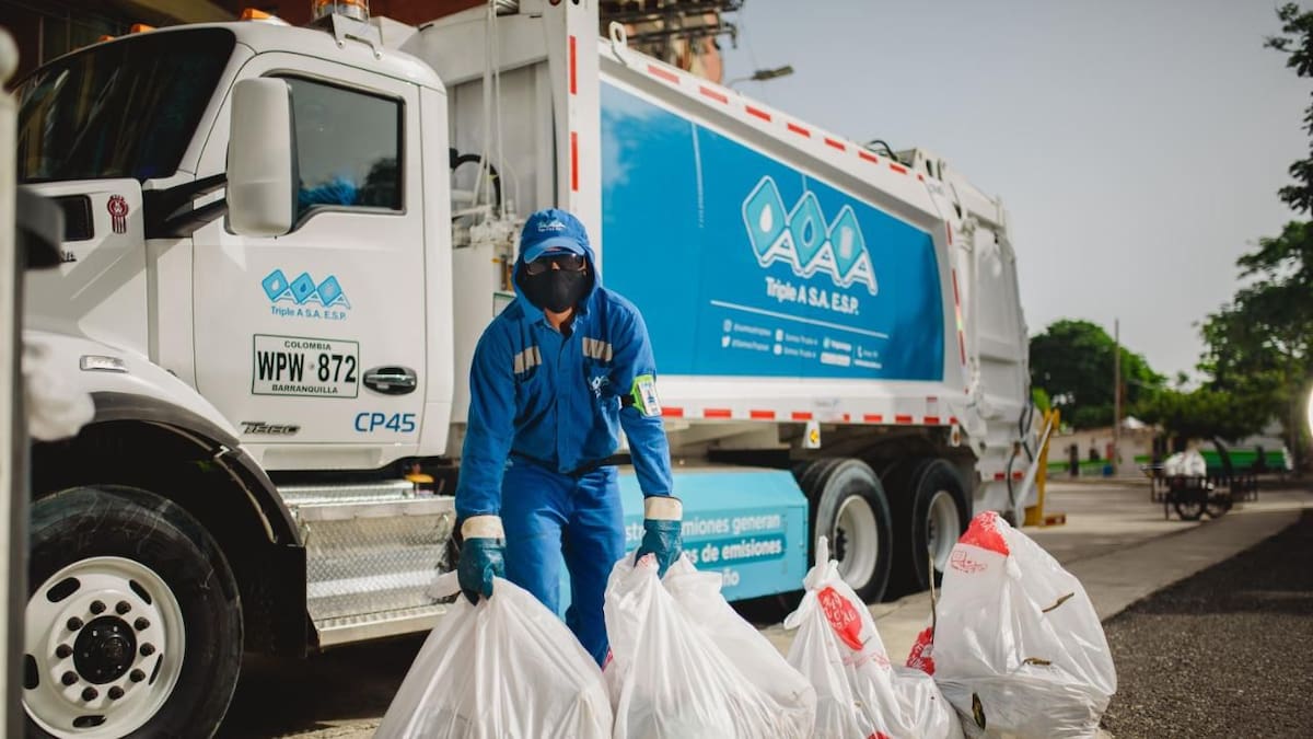 Triple A pide respetar horarios de recolección para evitar focos de basura en Barranquilla