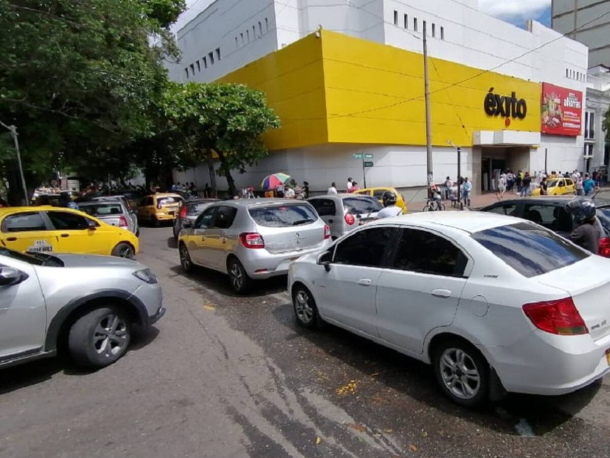 Congestión en algunos almacenes de Cúcuta por el día sin IVA