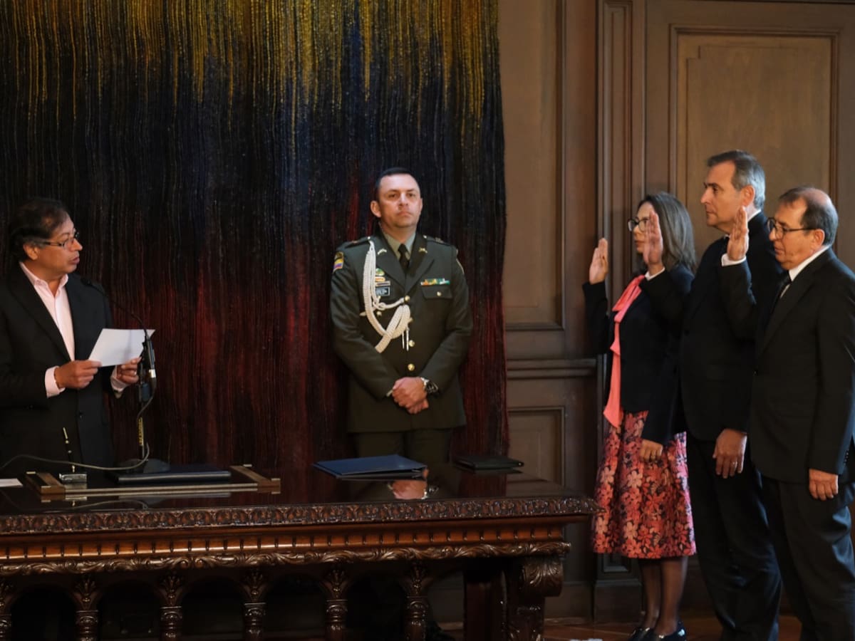 Presidente Petro posesiona a embajadores de Bélgica, Países Bajos y Paraguay