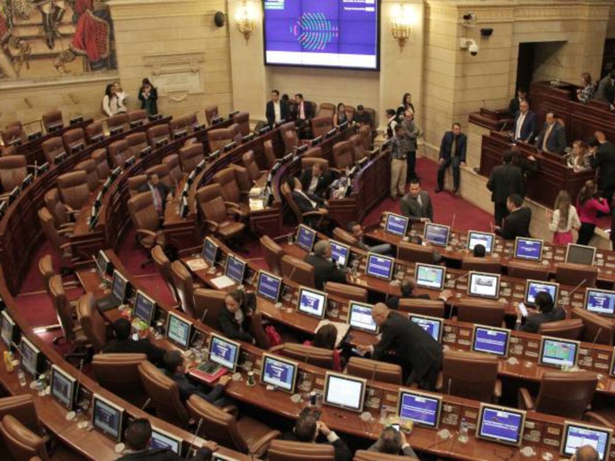 Avalancha de proposiciones retrasaría el trámite de la JEP en la Cámara