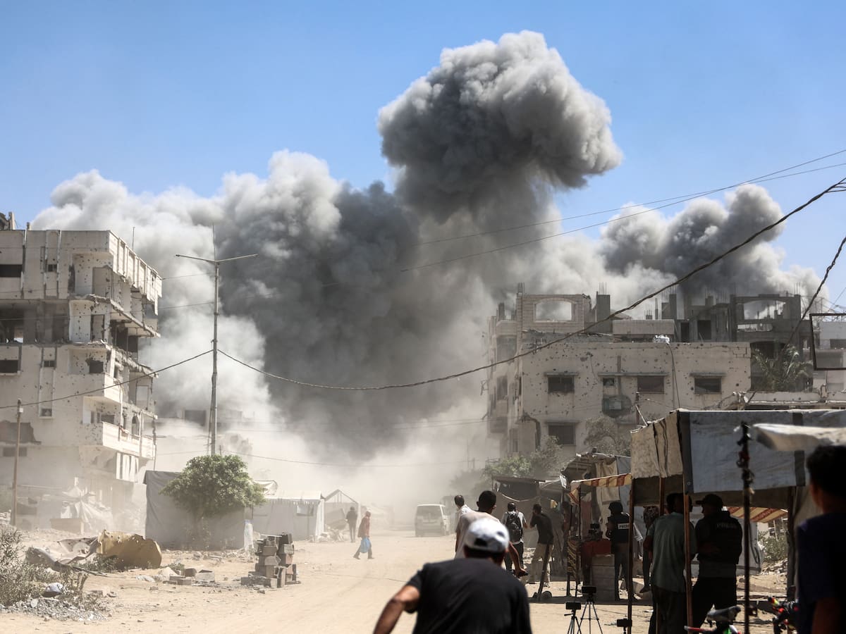 “Israel debe dejar de preocuparse por lo que dice el mundo”: Alan Baker sobre guerra en Gaza