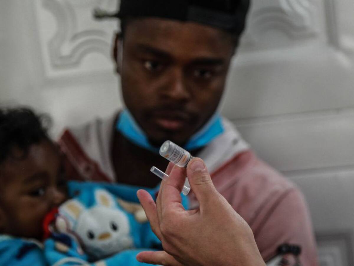 ¿Cuál vacuna COVID-19 tiene mayor eficacia?