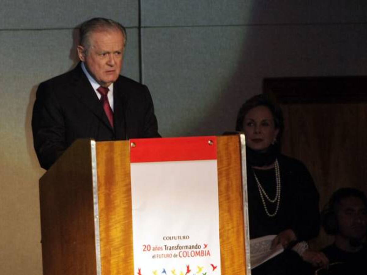 Tras 22 años al frente de Colfuturo Luis Carlos Sarmiento Angulo se retira