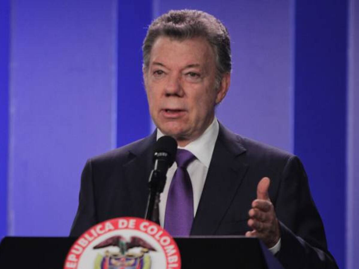 Santos defiende política económica y pide a sucesor mantener el mismo rumbo