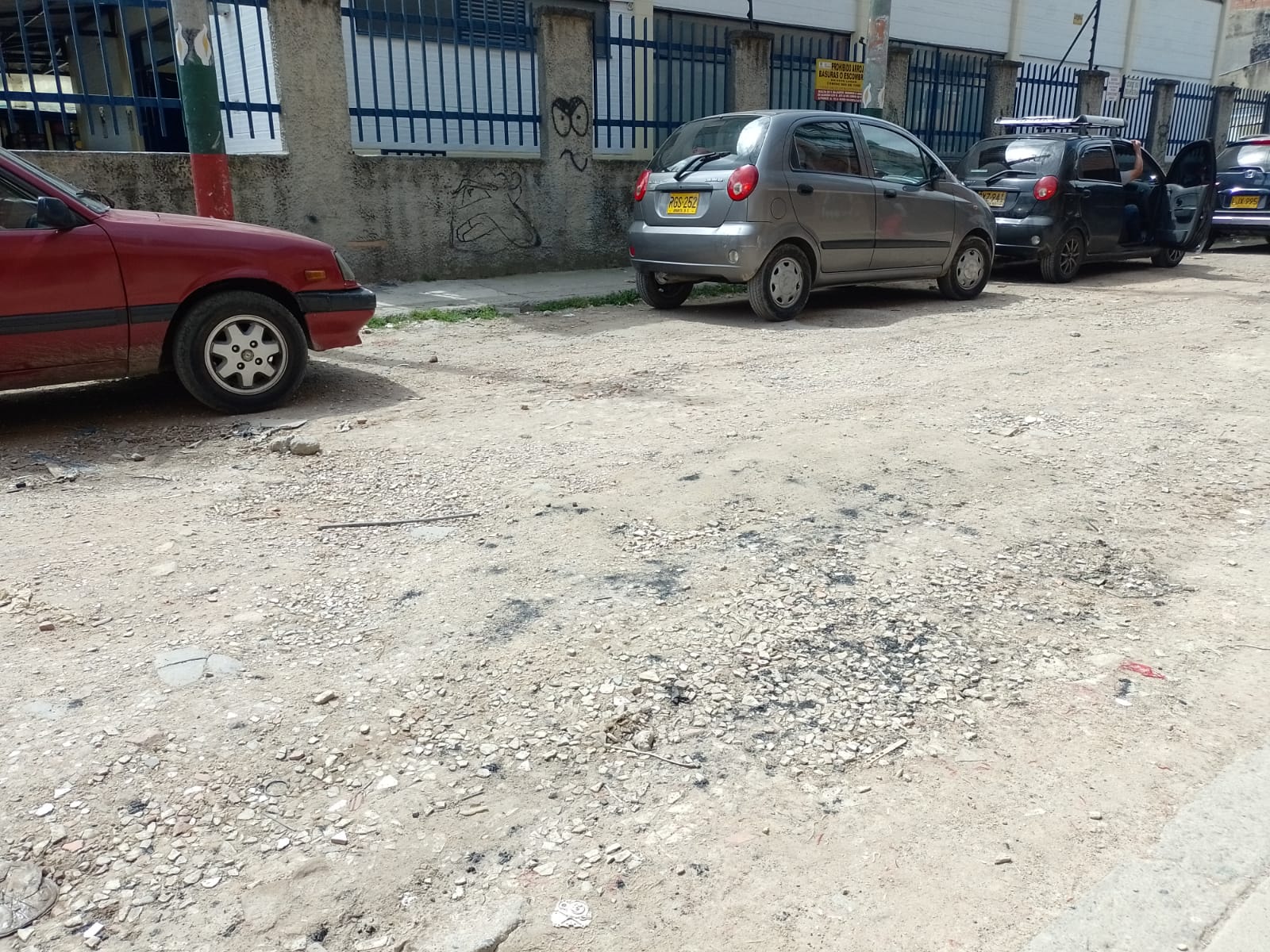 Vía en La Gaitana sin intervención durante 40 años.