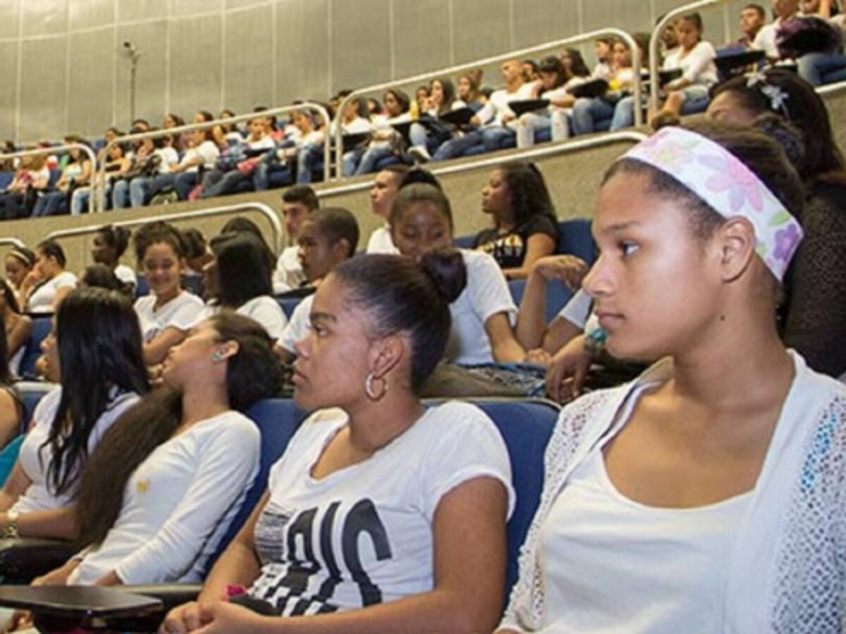 Se abrieron 450 becas para estudiar educación superior en el Valle del Cauca