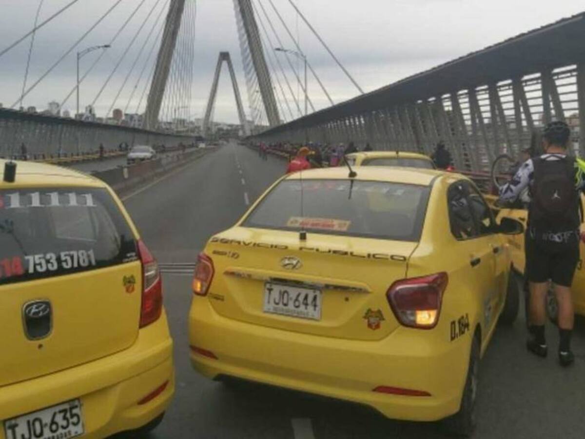 Gremio de taxistas de Pereira convoca a paro nacional por alzas en precio de la gasolina