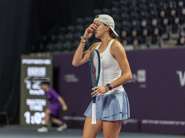 CLUJ-NAPOCA, ROMANIA - FEBRUARY 7 : Emilia Arango of Columbia covering her face after game against Elisabetta Cocciaretto of Italy during WTA250 Transylvania Open on February 7, 2024 in BTarena in Cluj-Napoca, Romania. (Photo by Horvath Tamas/Getty Images)