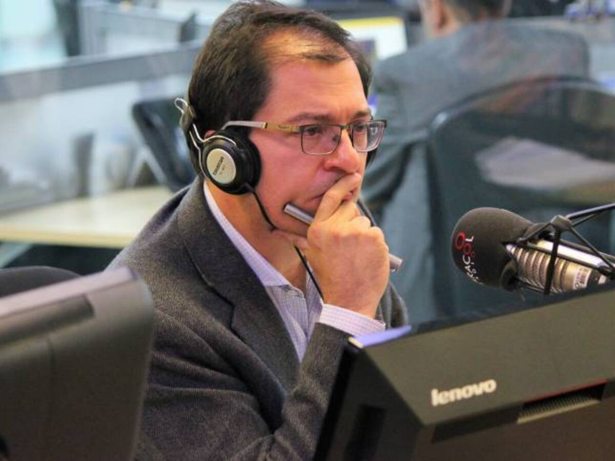 El nuevo acuerdo político nacional podría ser una constituyente: Barbosa