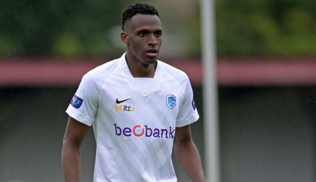 Jhon Lucumí, defensor colombiano con destino a Italia