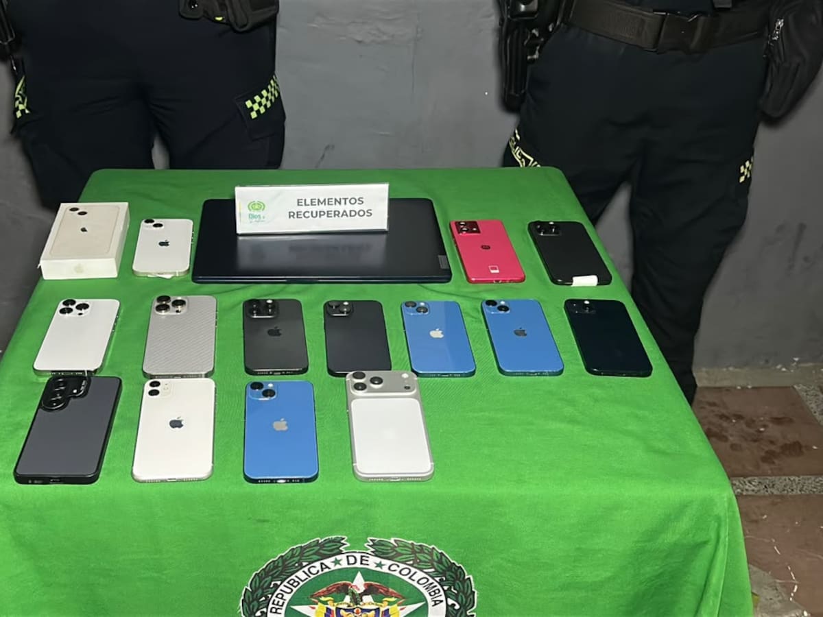 Policía recupera 14 celulares y un computador tras hurto en comercio de Blas de Lezo