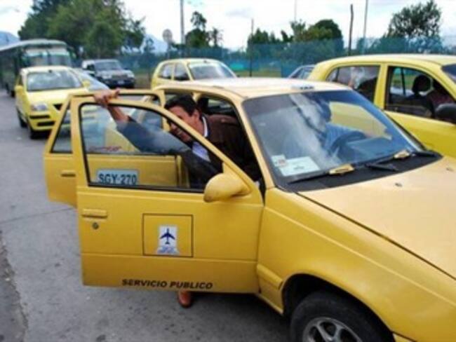 Más de $800.000 en multas a taxistas que nieguen prestar el servicio