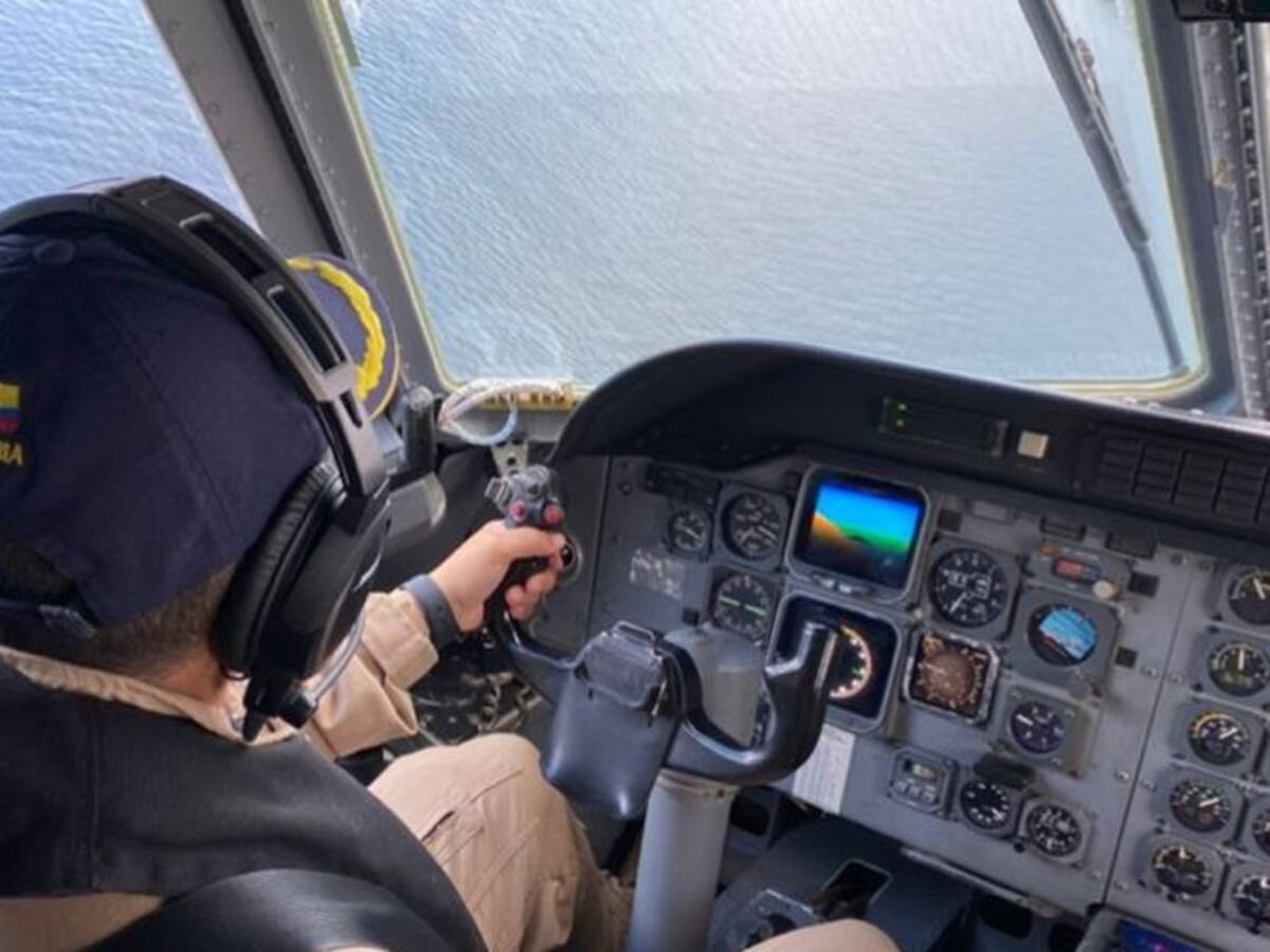 Armada rescató embarcación con 11 personas en aguas del Mar Caribe