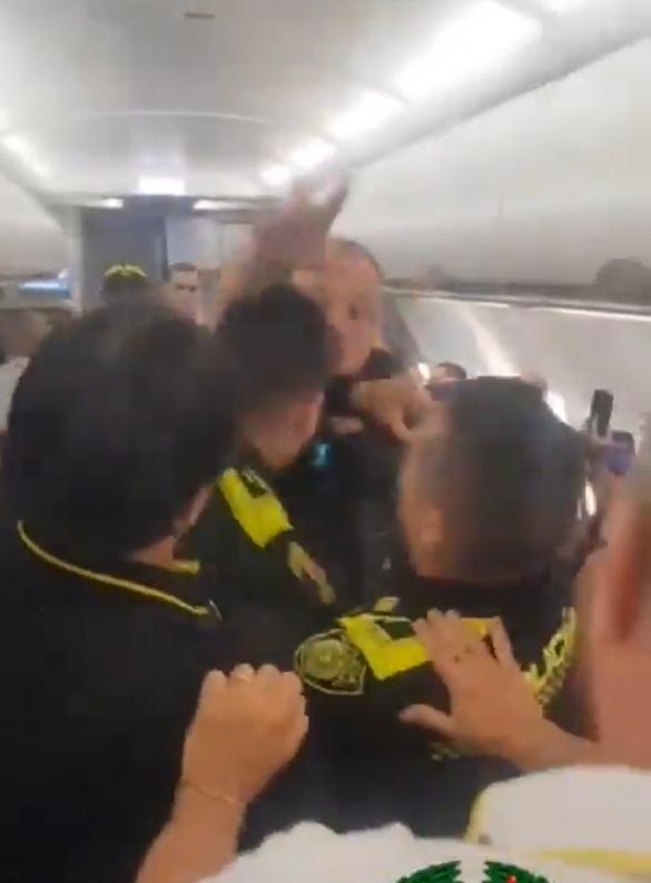 Altercado con ciudadano polaco que fue expulsaod de un avión en Barranquilla