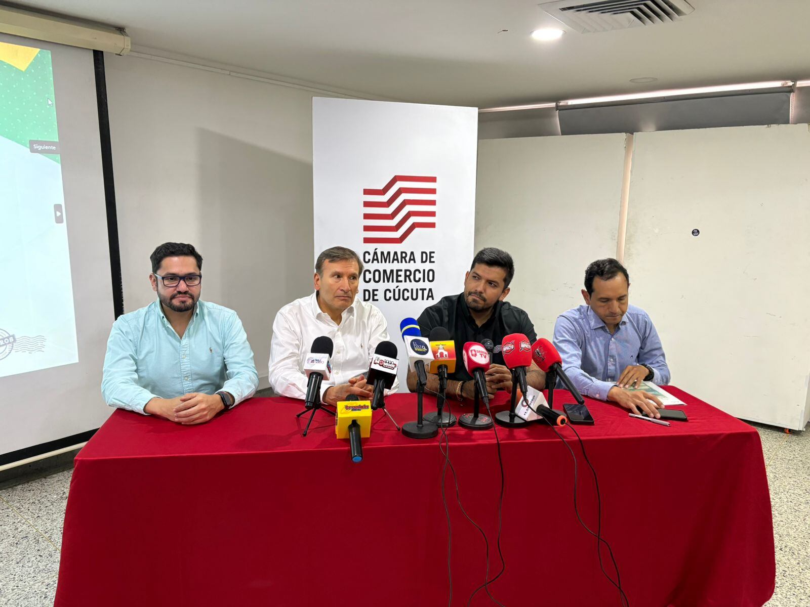 Lanzan campaña para combatir la captación ilegal de dinero y el fraude financiero en Cúcuta. / Foto: Jenny Márquez.