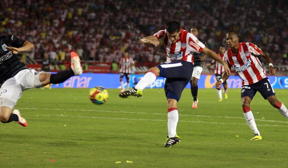 Con un gol de Edison Toloza, el conjunto 'tiburón' se fue adelante en la serie ante Atlético Nacional, que se definirá en el Atanasio Girardot.