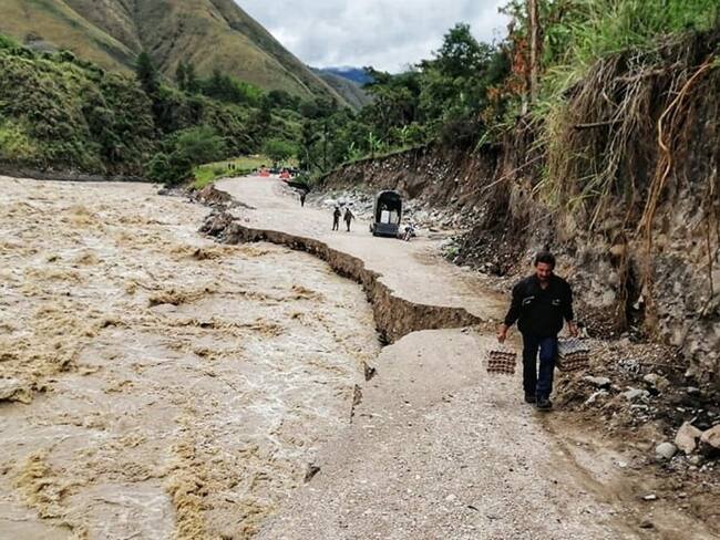 Cerca de 200 metros de la banca se perdieron por la ola invernal. Crédito: Alcaldía de La Plata.