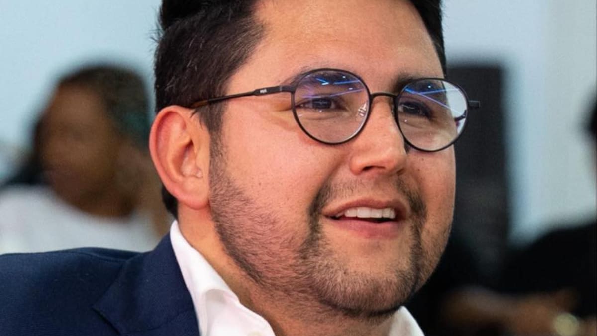 “Iván Cepeda, ruegue que no lleguemos a 2da vuelta”: Carlos Cuevas, candidato vicepresidencial