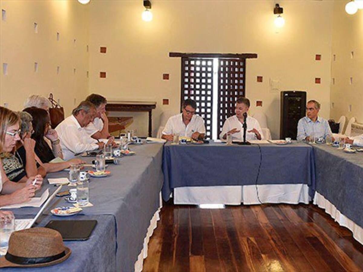 Santos suspende provisionalmente los diálogos con el ELN