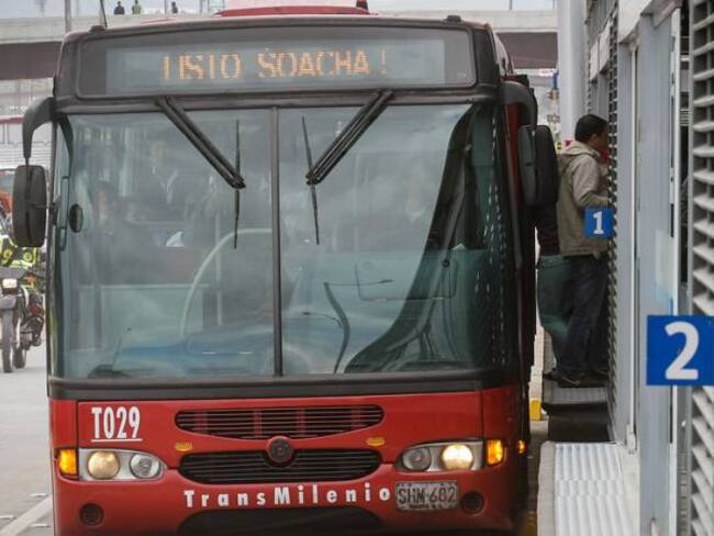 Usuarios de Transmilenio denuncian atraco dentro de estación en la Autonorte