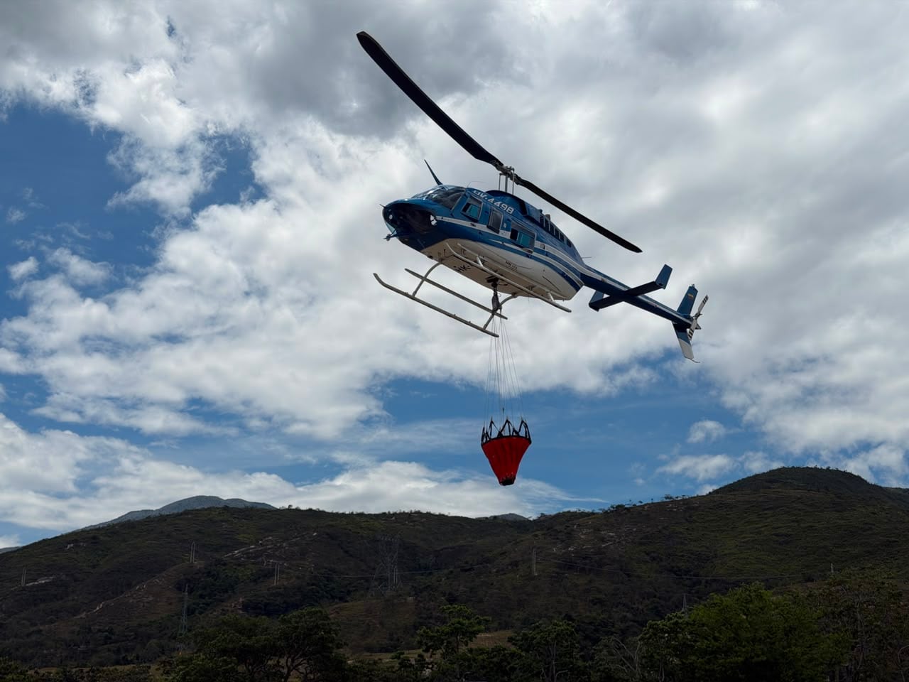 En un 95% se ha controlado el incendio forestal en Las Liscas, zona rural de Ocaña. / Foto: Oficina de Gestión de Riesgos de Ocaña.