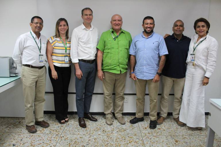 La visita fue encabezada por Randal Hicks, agregado para comercio y asuntos laborales; Juan Guerrero, de la sección para asuntos Políticos y Leo Reales por parte de Usaid. /FOTO CORTESÍA PUERTO SAMARIO